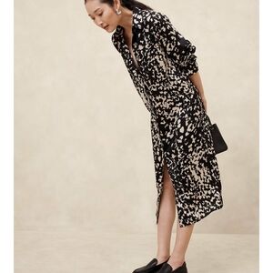 Elegant Black and White Patterned Dress Banana Republic Midi Dress XS